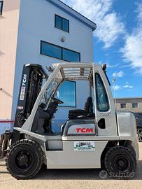 Carrello elevatore diesel TCM (nissan) 25 quintali
