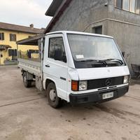 Mercedes MB 100 D Cassonato