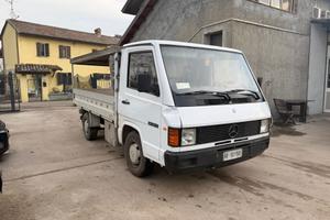 Mercedes MB 100 D Cassonato