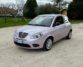LANCIA YPSiLON 1.2 benzina EURO5 NEOPATENTATI