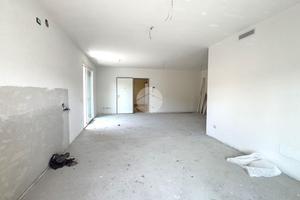 4 LOCALI A PREGANZIOL