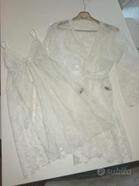 Babydoll e vestaglia in pizzo bianco 