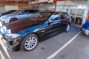 Bmw 520d xDrive Touring aut. finanziabile - pronta