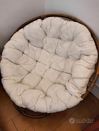 Poltrona vimini con cuscino in cotone