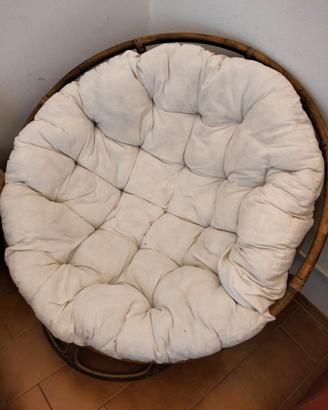 Poltrona vimini con cuscino in cotone