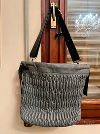 Furla secchiello pelle grigia