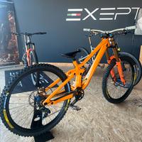 Scott Gambler E tuned DH Carbon