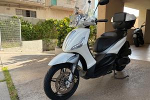 Beverly 350 Sport Touring ABS Bianco