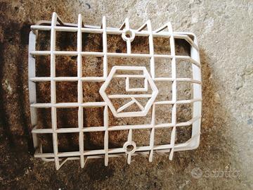 Griglia fanale vespa