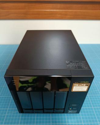 QNAP TVS-473 – NAS 4 Baie+ Scheda PCIe 10 GbE