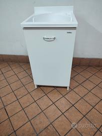 mobile lavatoio Montegrappa 