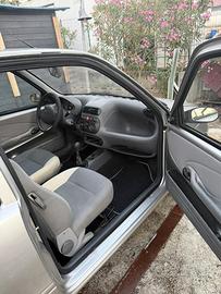 FIAT 600