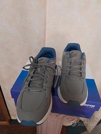 sneaker piombo numero 44