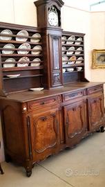 CREDENZA CON ALZATA E OROLOGIO DELLA META' DEL 700