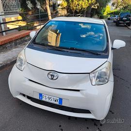 Toyota IQ Active 