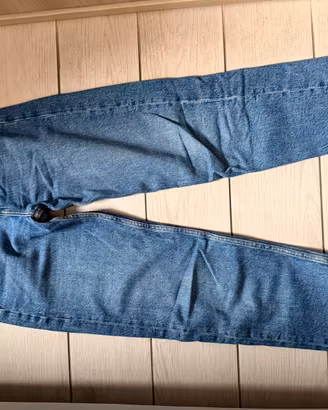 Jeans Zara dritti vita media alta taglia xs