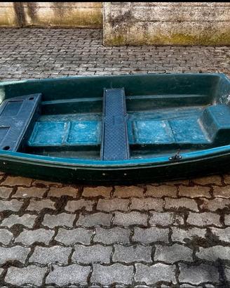 barca leggera per pesca 