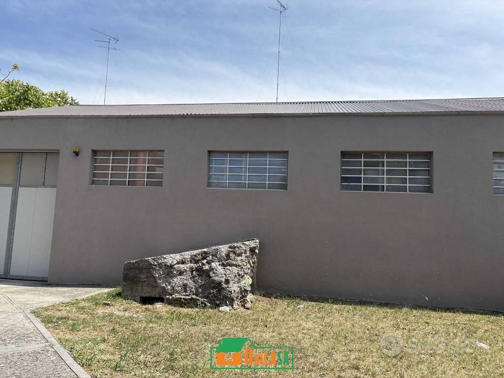 Immobile di 290 m² a Monfalcone - Vista 2