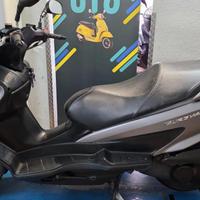 SUZUKI Burgman UH 200 burgman 200