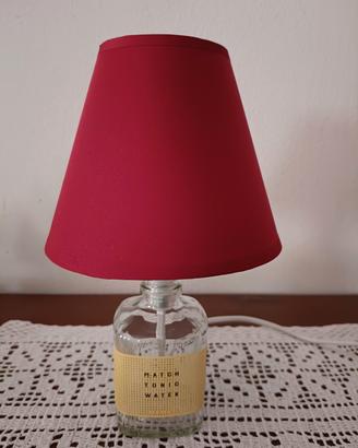 Lampada artigianale in vetro e tessuto