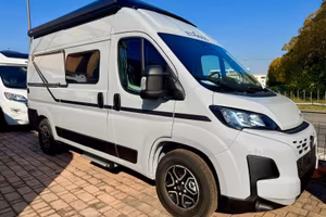 Camper van etrusco cv 540 db tetto a soffietto cam