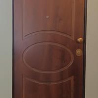 Porta blindata legno okume' classe 3