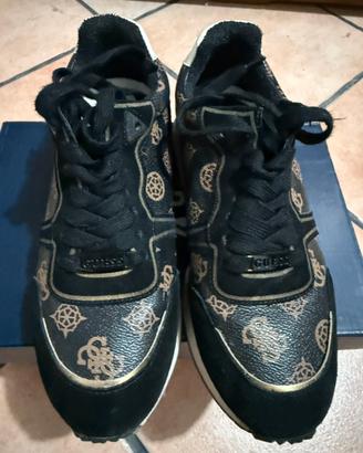 Scarpe guess