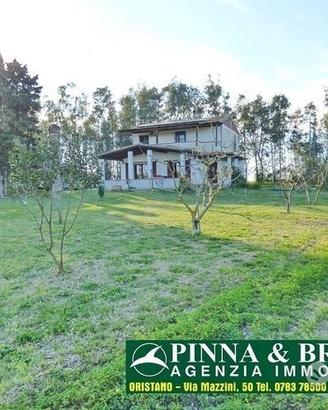 Santa giusta - villa terreno 12.000 mq