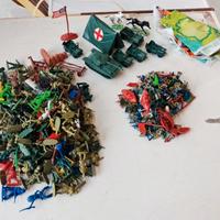 soldatini giocattolo 