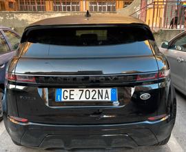 Range Rover evoque agosto 2019 total black