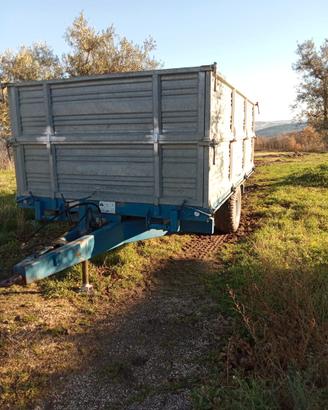 Rimorchio agricolo cassone ribaltabile