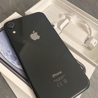 iPhone XR pari al NUOVO