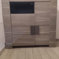 CREDENZA CON DUE ANTE