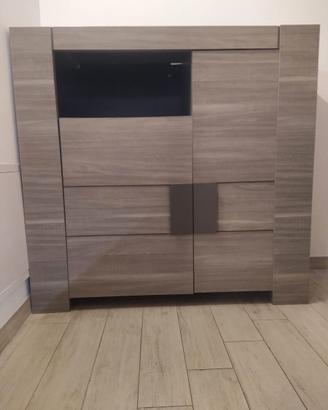CREDENZA CON DUE ANTE