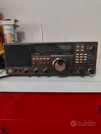 Yaesu FRG-8800  Communications ricevitore