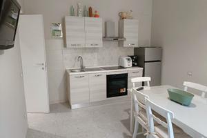 Stanze appartamento ristrutturato piazza crispi