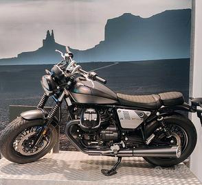 Moto Guzzi V9 bobber special edition