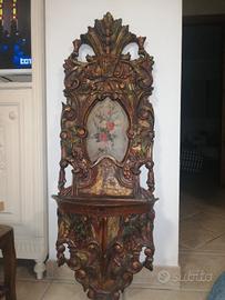 mensola decorativa con dipinto