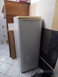 freezer Smeg verticale