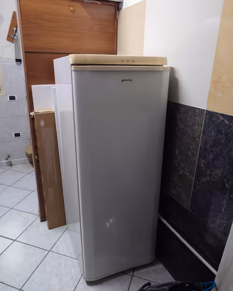 freezer Smeg verticale