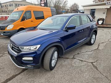 Volkswagen T-Roc 1.6 TDI SCR Business BlueMotion T