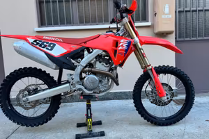 HONDA CRF 250 2026 + RUOTE ORIG  COM.+PEZZI DI RIC