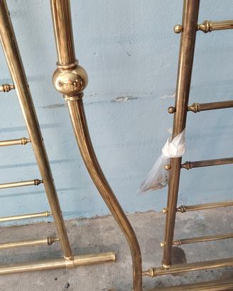 Letto in ottone 