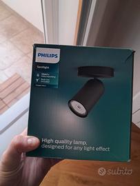 Faretto a soffitto/parete Philips nero orientabile