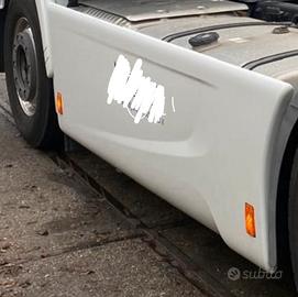 Spoiler e minigonne Iveco Stralis Hi way  Euro 5/6