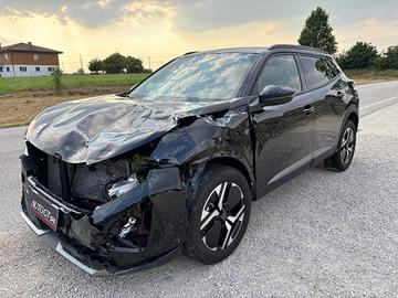 Peugeot 2008 PureTech 130 S&S EAT8 GT