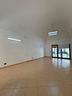 locale-commerciale-in-pieno-centro