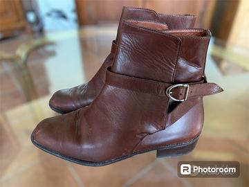 Stivali a tronchetto 39