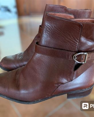 Stivali a tronchetto 39