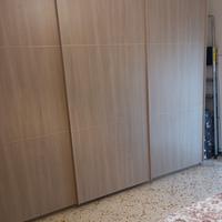 armadio a ante scorrevoli 